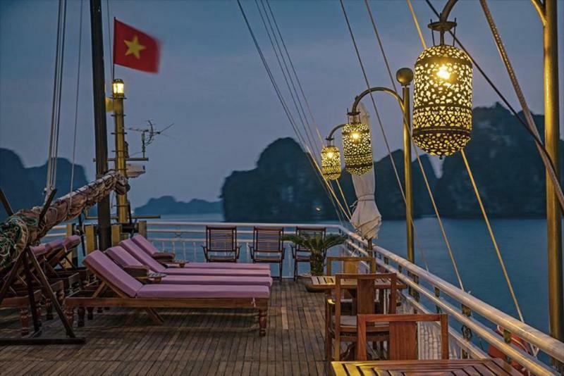 Heritage Line Violet Cruise - Halong Bay & Lan Ha Bay Χα Λονγκ Εξωτερικό φωτογραφία