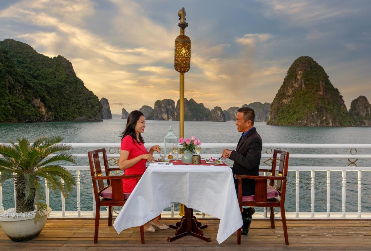 Heritage Line Violet Cruise - Halong Bay & Lan Ha Bay Χα Λονγκ Εξωτερικό φωτογραφία
