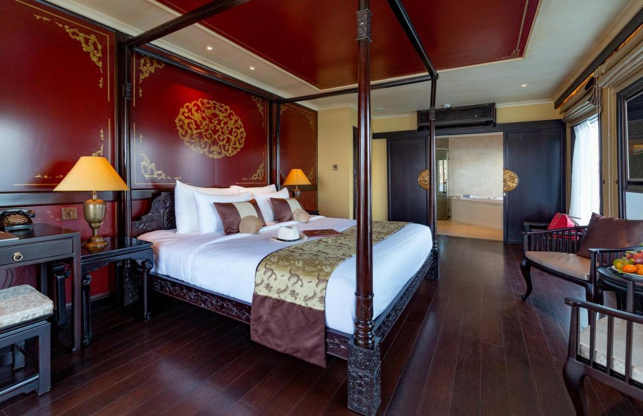 Heritage Line Violet Cruise - Halong Bay & Lan Ha Bay Χα Λονγκ Εξωτερικό φωτογραφία